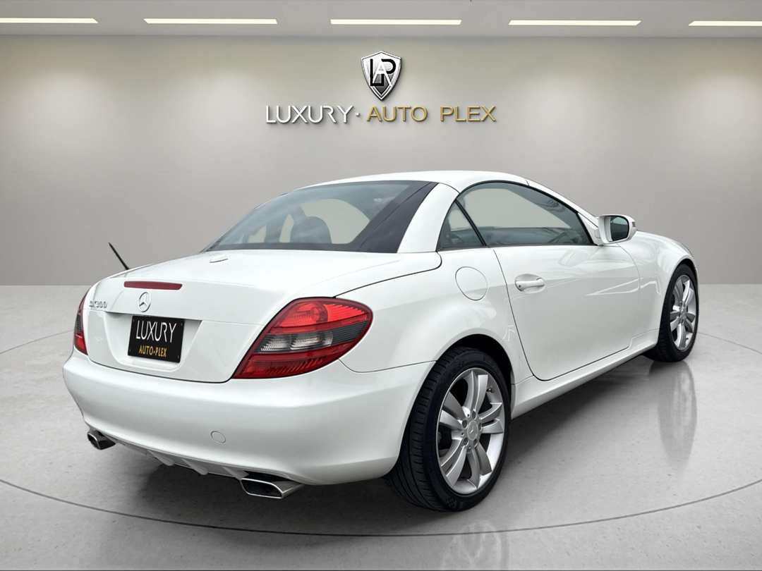 2010 Mercedes-Benz SLK-Class SLK300 - Photo 9