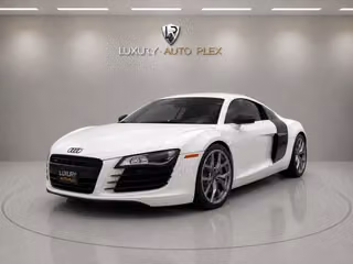 2010 Audi R8 4.2 2D LIKE NEW IN & OUT LOW 24,000 MILES SHARP