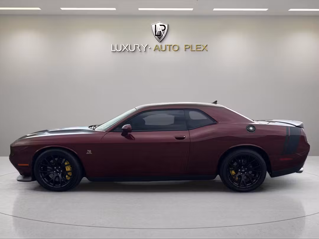 2018 Dodge Challenger R/T SCAT PACK 2D 392 V8 LEATHER LOADED ONLY 42,000 MILES MINT CONDITION - Image 2