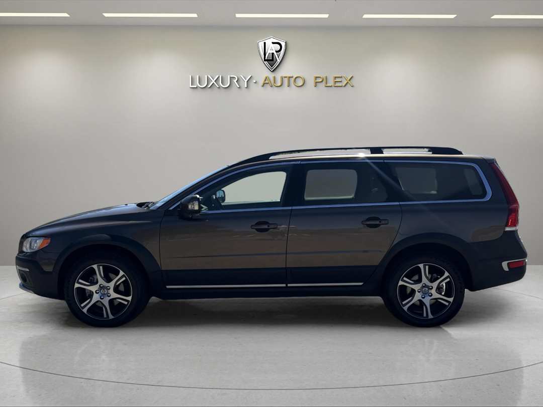 2015 Volvo Xc70 T6 (2015.5) NAVIGATION MOON ROOF LOW 67,000 MILES CLEAN - Image 2