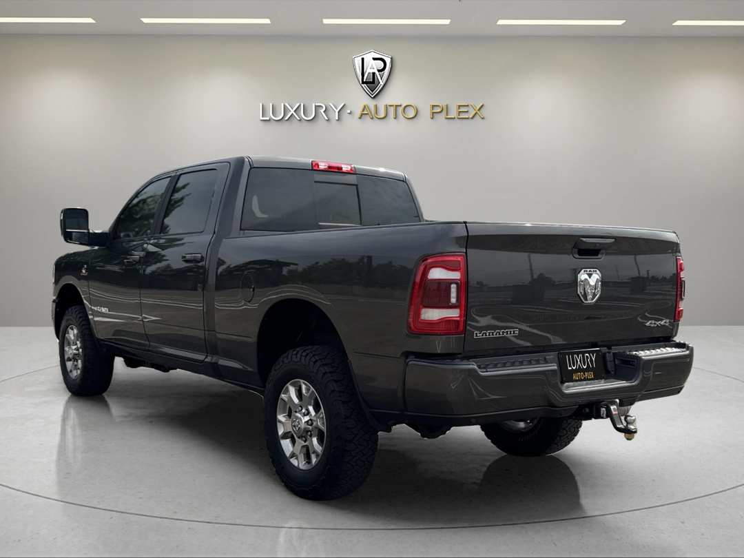 2024 Ram 2500 Crew LARAMIE 6 1/3 FT TURBO DIESEL 6.7L LEATHER 50,000 MILES - Image 3