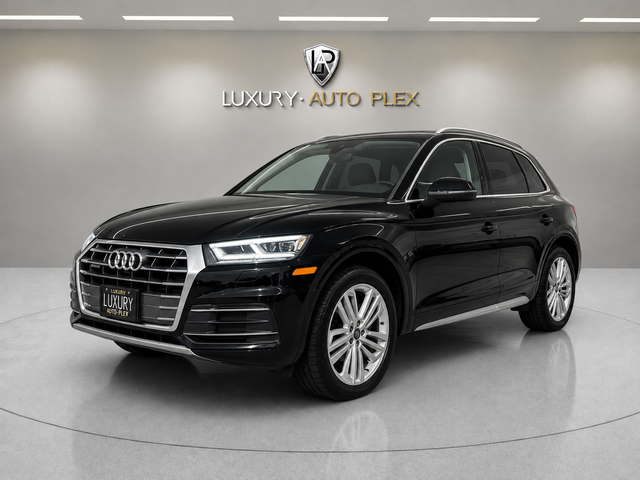 2018 Audi Q5 PREMIUM PLUS W/TECHNOLOGY VALUE PKG / / Panoramic Sunroof / 63K Miles / Navigation & Backup Camera / Leather Heated Seats