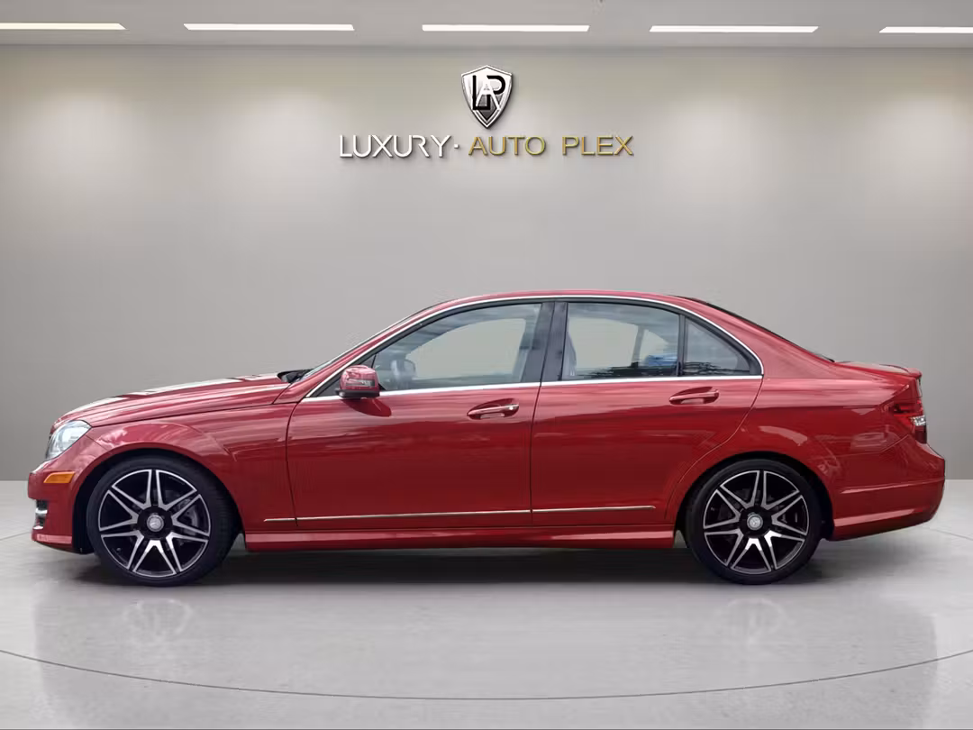 2013 Mercedes-Benz C-Class C 250 SPORT AMG SPORT PKG NAVIGATION LOADED ONLY 74,000 MILES SHARP - Image 2