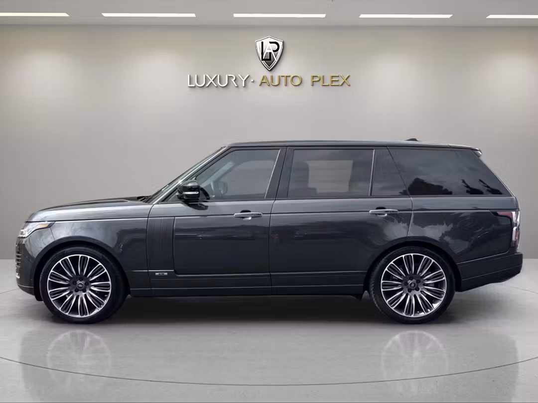 2018 Land Rover Range Rover AUTOBIOGRAPHY LWB FULLY LOADED PANO ROOF DAUL DVD"S LOW 65,000 MILES PRISTINE COND. - Image 2