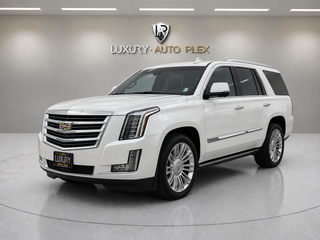 2018 Cadillac Escalade PLATINUM LOADED LEATHER HEATED & COOLED SEATS DVD PLAYER ONLY 78,000 MILES SHARP & CLEAN