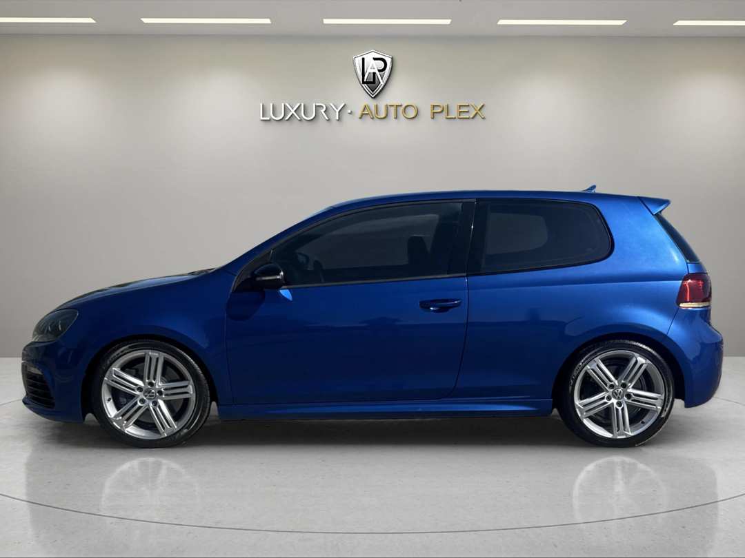 2012 Volkswagen Golf R 2D - Image 2