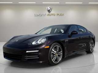 2015 Porsche Panamera 4 LOW MILES ONLY 56,000 MILES EXCELLENT COND