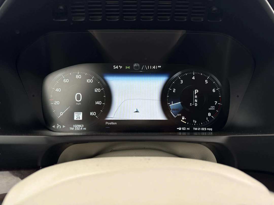 2016 Volvo XC90 Momentum - Photo 10