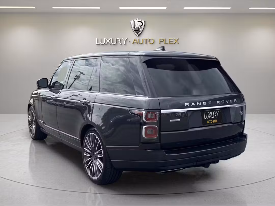 2018 Land Rover Range Rover AUTOBIOGRAPHY LWB FULLY LOADED PANO ROOF DAUL DVD"S LOW 65,000 MILES PRISTINE COND. - Image 3
