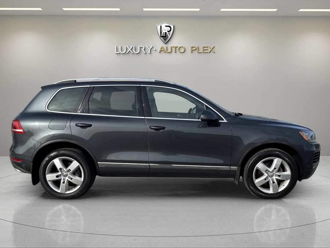 2012 Volkswagen Touareg Sport - Photo 6