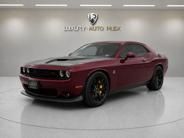 2018 Dodge Challenger R/T SCAT PACK 2D 392 V8 LEATHER LOADED ONLY 42,000 MILES MINT CONDITION