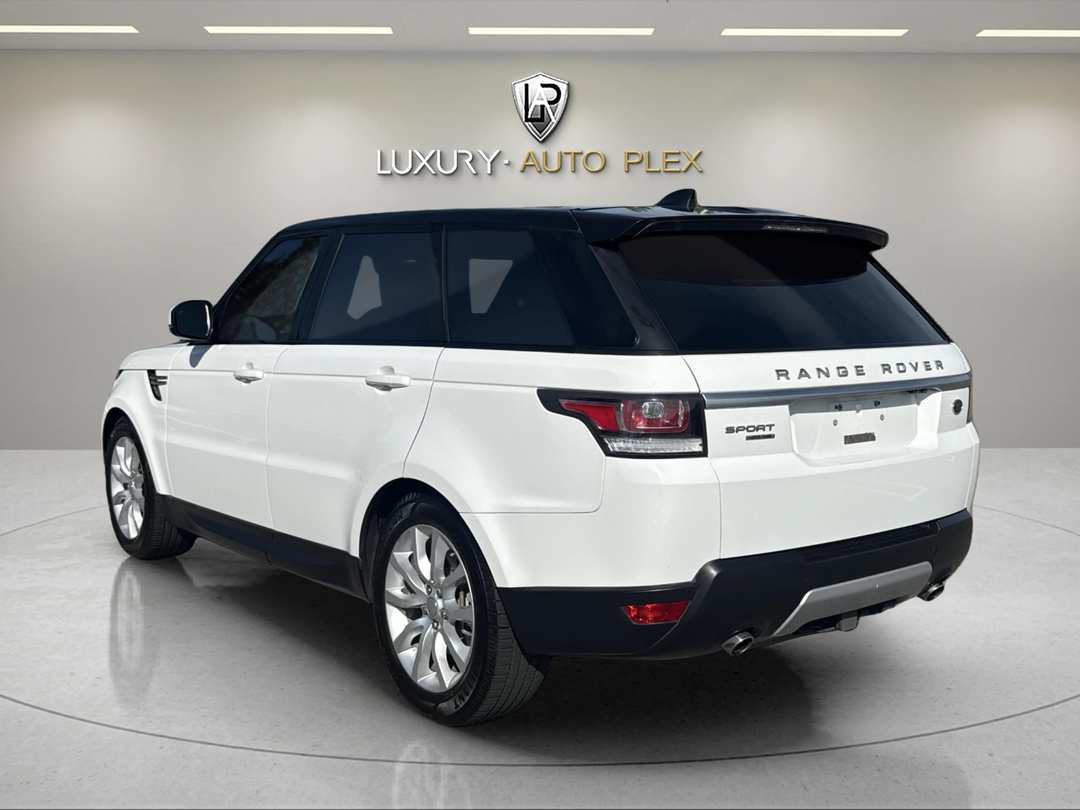 2017 Land Rover Range Rover Sport HSE DIESEL LOADED LOW MILES IMMACULATE - Image 3