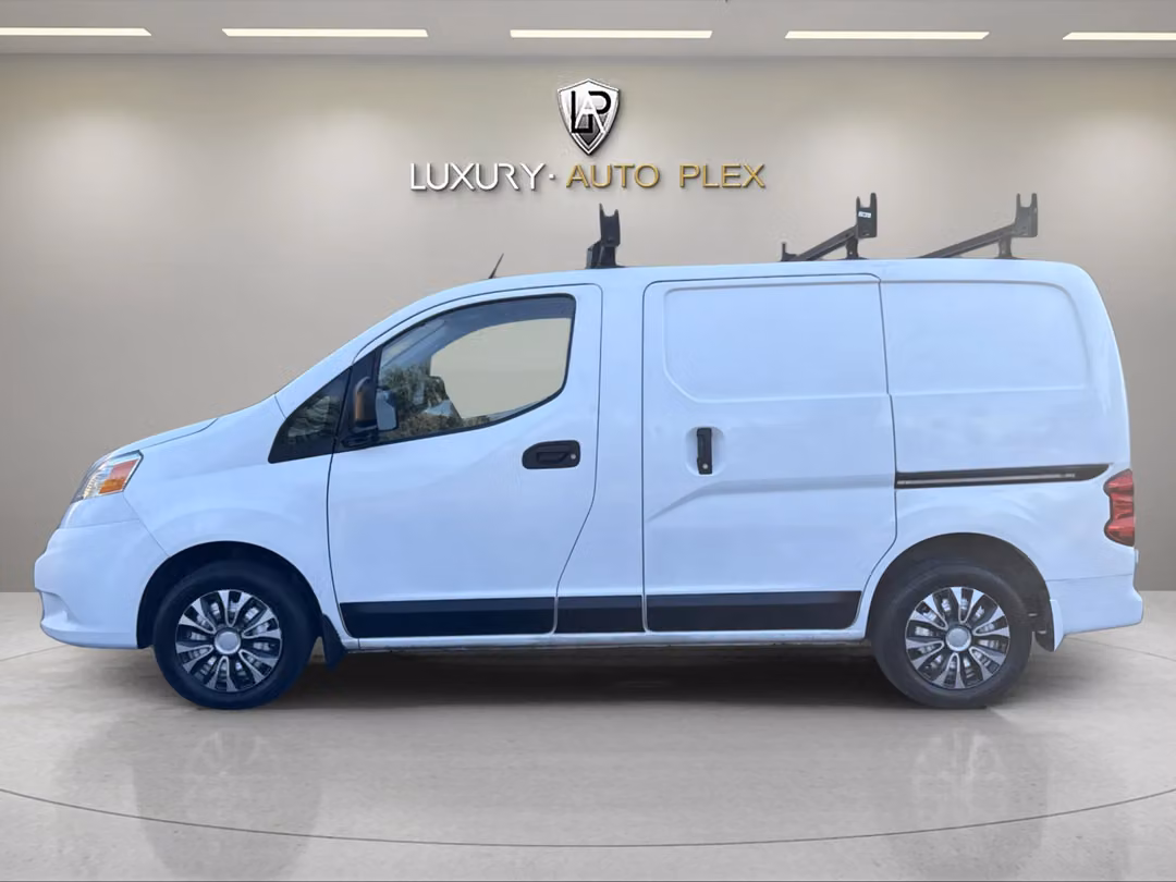 2017 Nissan NV200 S Excellent History / LOCAL / Clean / Low Miles - Image 2
