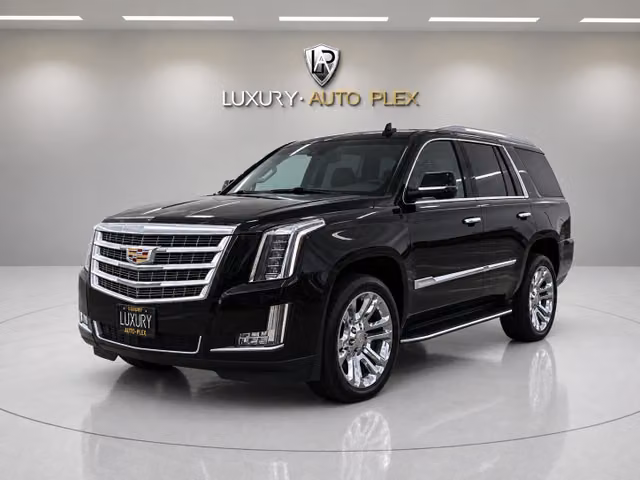 2018 Cadillac Escalade LUXURY / 6.2L V8 / 67,000 Miles/ LOADED / Heated & Cooled Leather Seats / Heads up Display