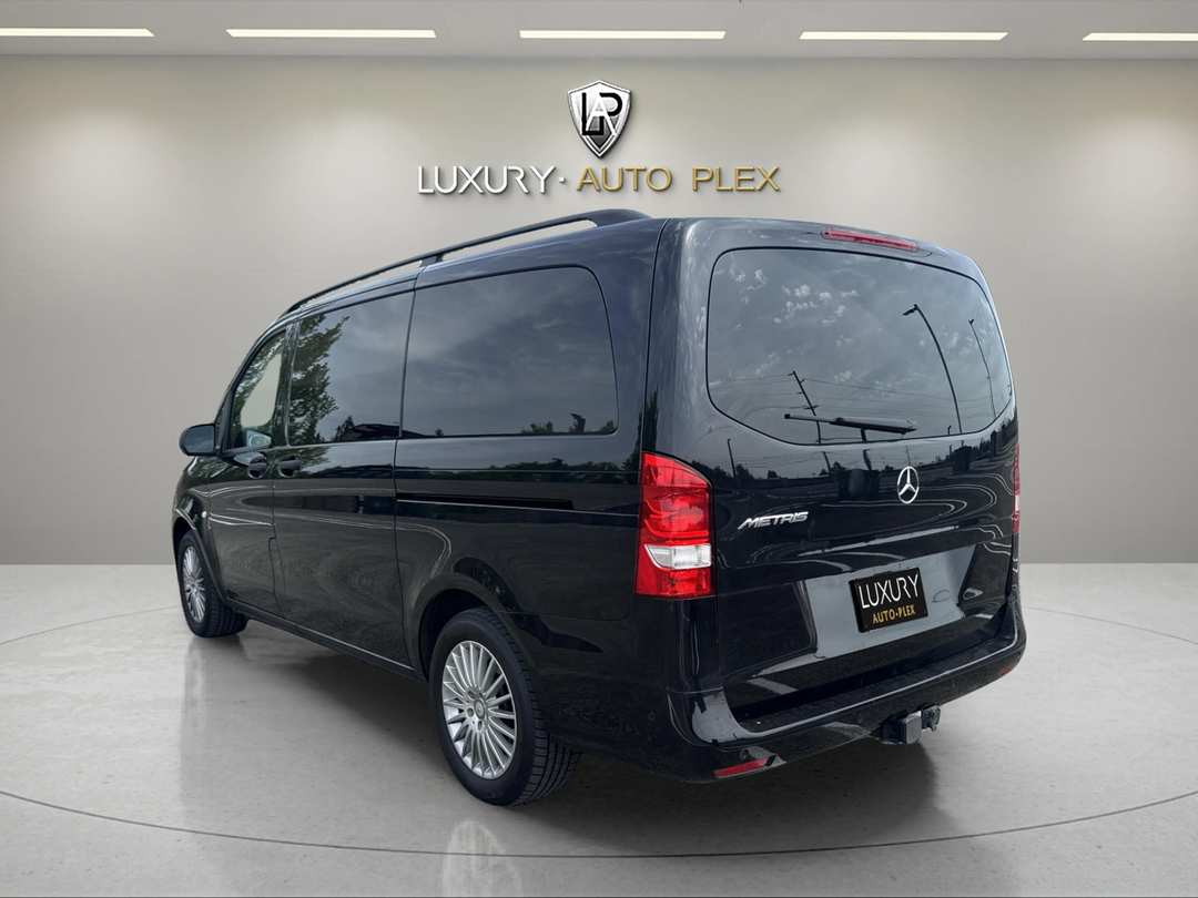 2018 Mercedes-Benz Metris Passenger - Image 3