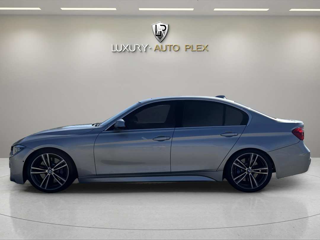 2016 BMW 3 Series 340I XDRIVE /M Sport / /6Cyl TURBO/Sport Pkg/ 73,000 MILE / Leather & Heated seats / Navigation & Cameras - Image 2