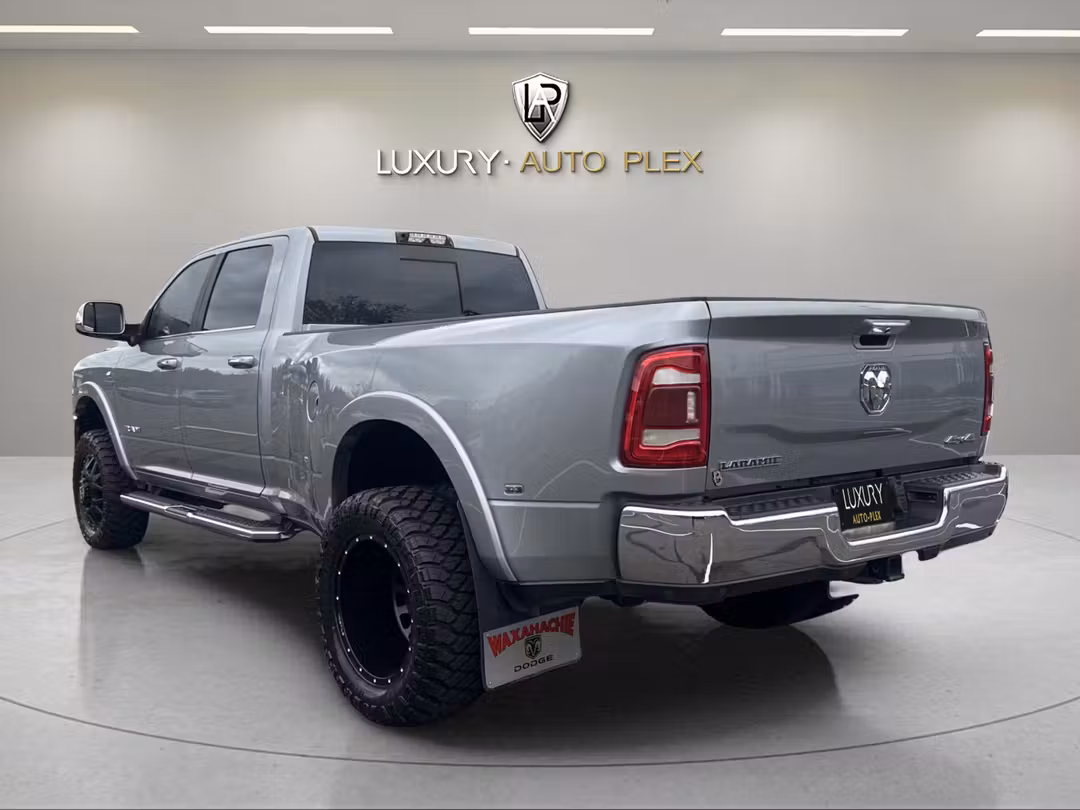2021 Ram 3500 Crew LARAMIE DULLY 8 FT NEW LIFT WHEELS & TIRES LEATHER LOADED US RUST FREE ONLY 38,000 MILES - Image 3