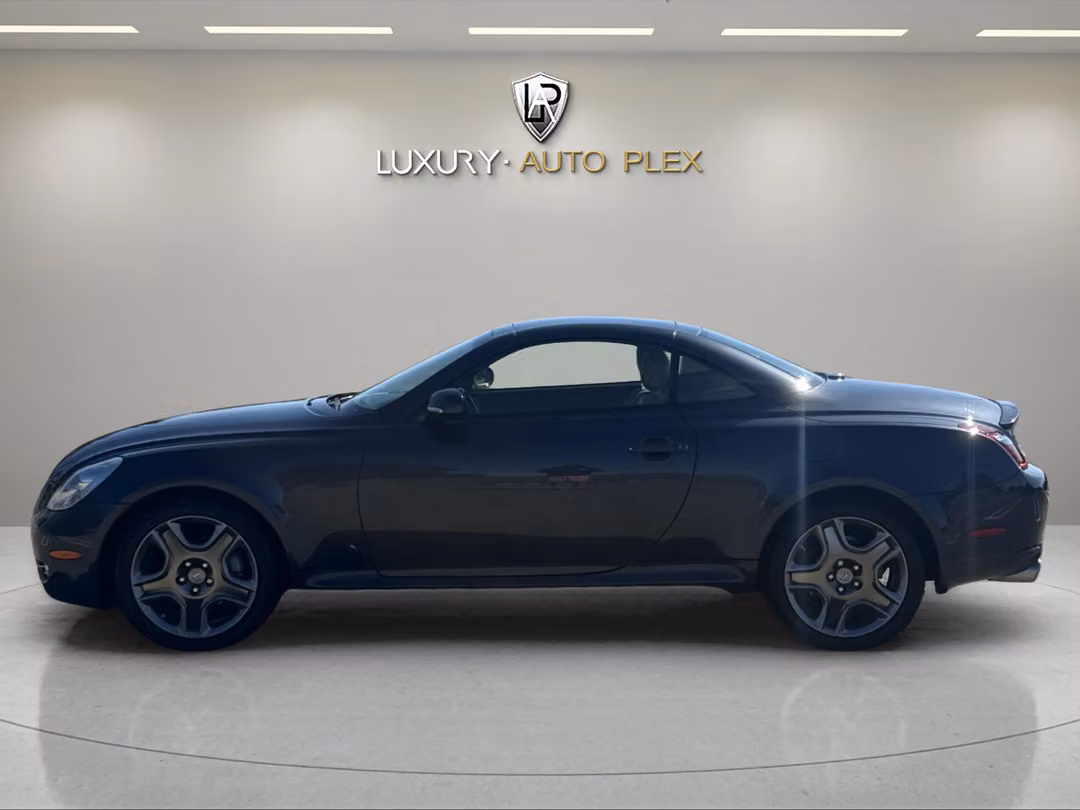 2006 Lexus SC SC 430 HARD TOP / 27,000 MILES / Leather Heated seats / Navigation & Camera / MARK LEVINSON SOUND / 3keys - Image 3