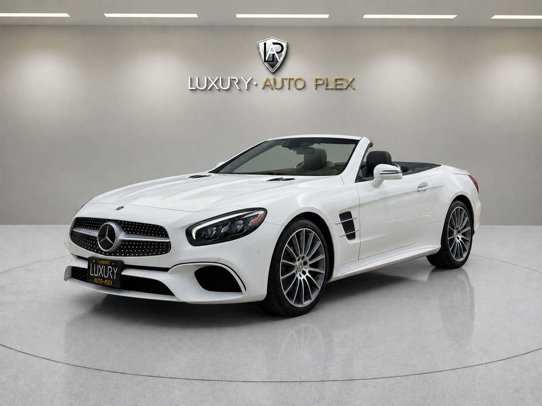 2019 Mercedes-Benz SL-Class SL 550 2D / 5.5L V8 / Navi / 14,000 MILES / Leather w. Heated & Cooled seats / Backup Camera / Like New - Image 2