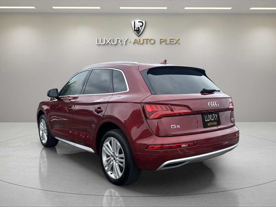 2018 Audi Q5 PREMIUM PLUS ONLY 62,000 MILES SHARP - Image 3