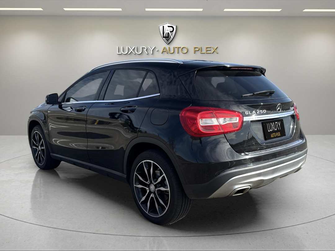 2017 Mercedes-Benz GLA GLA 250 - Image 3