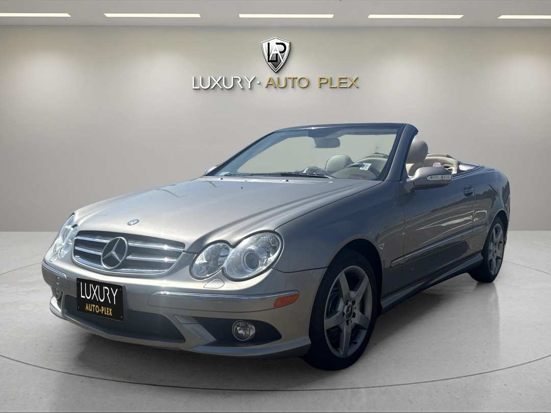 2007 Mercedes-Benz CLK CLK 550 2D AMG SPORT PKG LOADED ONLY LOW 74,000 MILES - Image 2