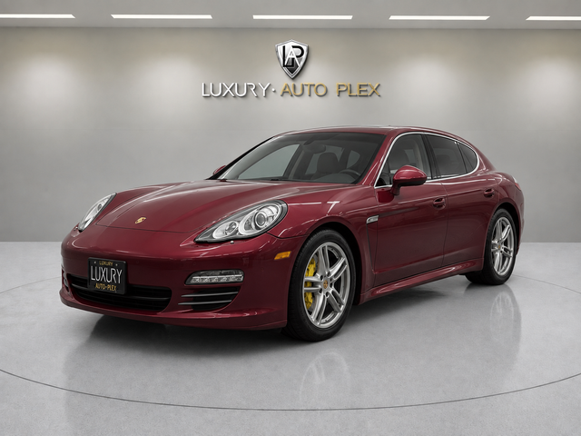 2011 Porsche Panamera S / V8 / 400HP / Leather Heated Seats / Moon Roof / Only 52,000 Miles / Excel Cond