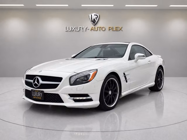 2013 Mercedes-Benz SL-Class SL 550 2D 2015 MercedesBenz SLClass SL 550 2D / 5.5L V8 / 61K MILES / Leather w. Heated & Cooled Seats / Sharp
