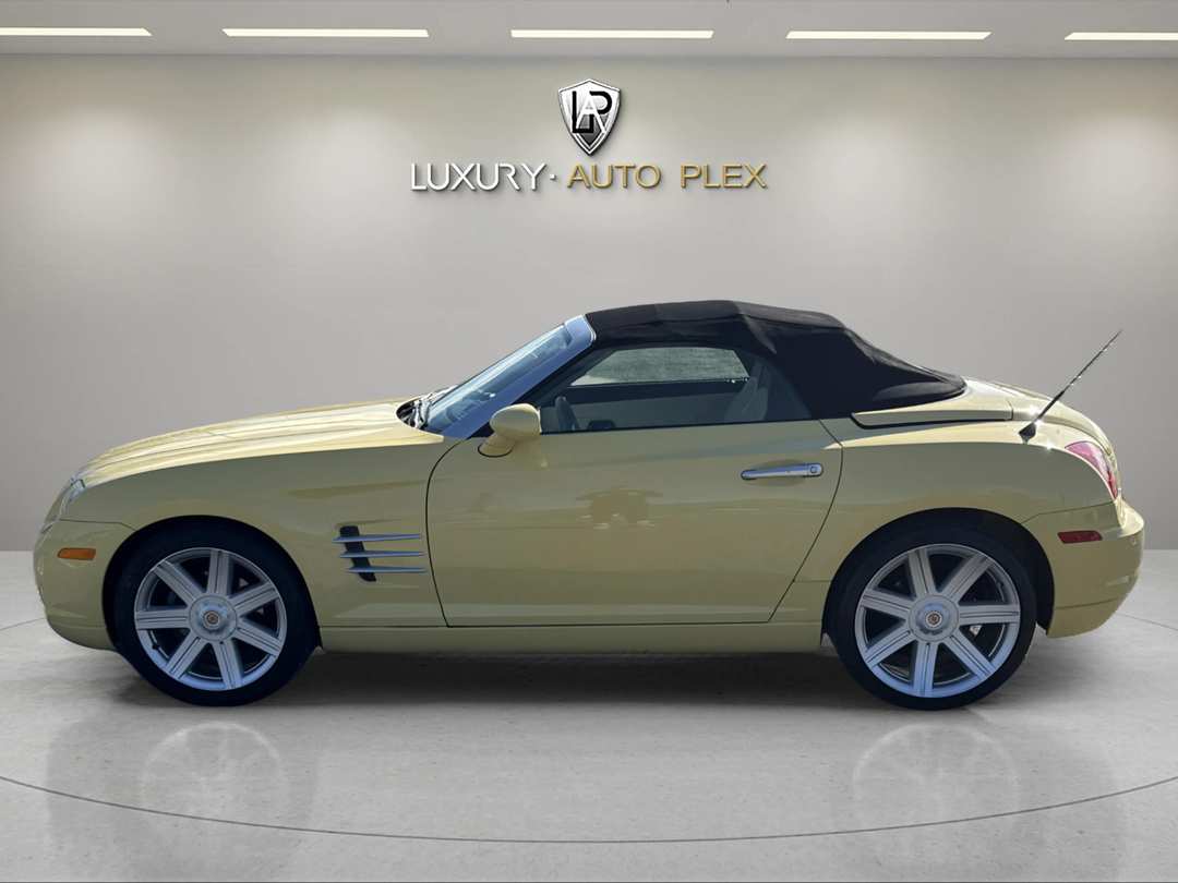 2005 Chrysler Crossfire LIMITED IMITED 2D SUPER LOW MILES ONLY 39,000 MILES - Image 2