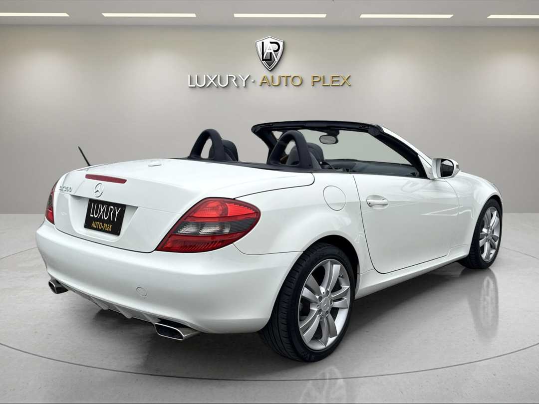 2010 Mercedes-Benz SLK-Class SLK300 - Photo 10