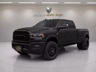 2022 Ram 3500 Mega LIMITED 6 1/3 FT LIFTED US OVER 20K IN UPGRADES ONLY 35,000 MILES SHARP