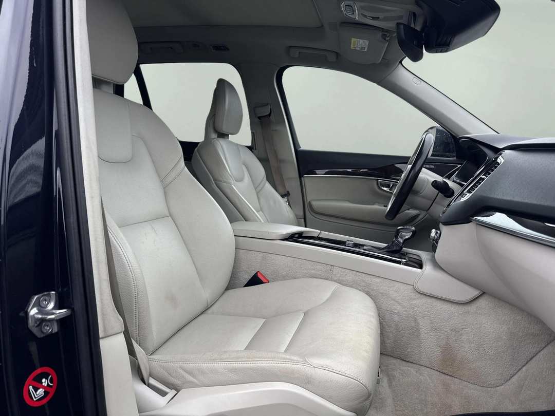2016 Volvo XC90 Momentum - Photo 13