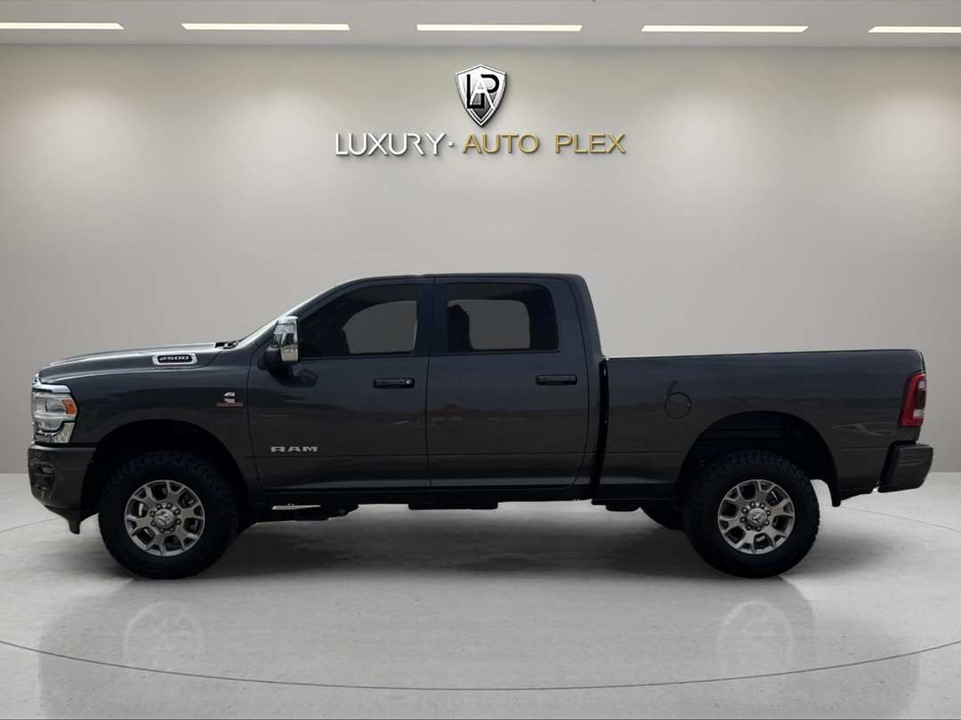2024 Ram 2500 Crew LARAMIE 6 1/3 FT TURBO DIESEL 6.7L LEATHER 50,000 MILES - Image 2