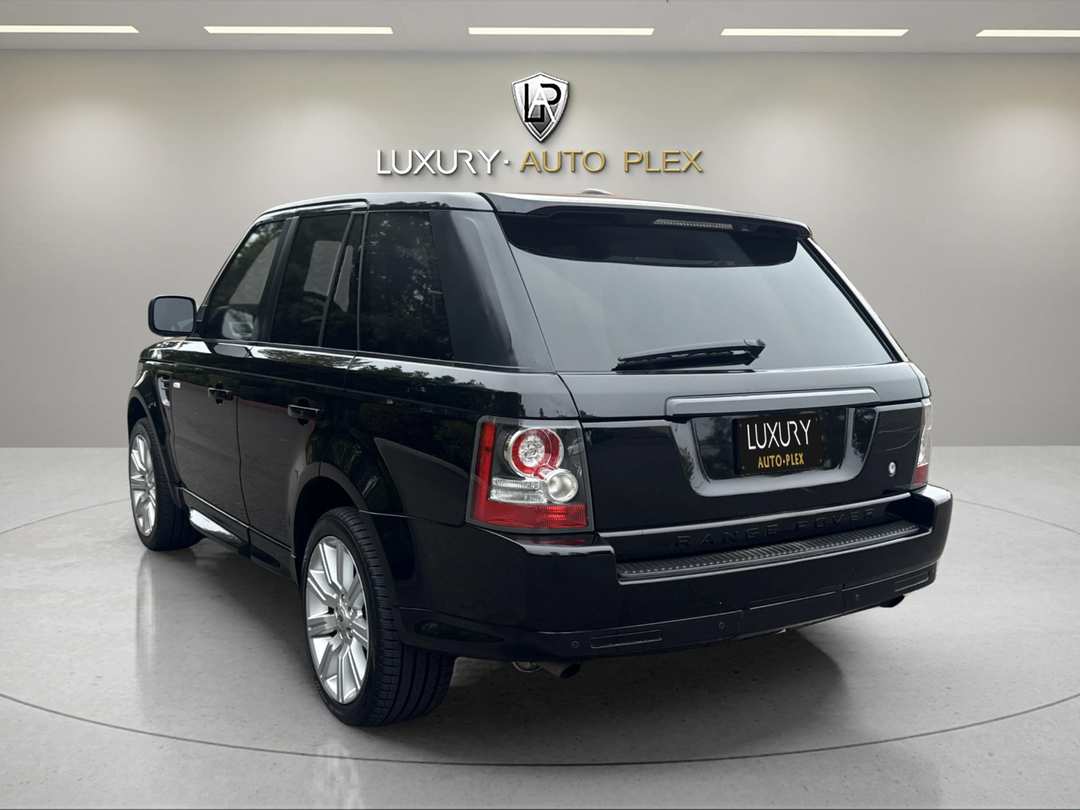 2010 Land Rover Range Rover Sport HSE / 5.0L V8 / Moon Roof / Leather Heated Seats / Local trade / well maintained - Image 3