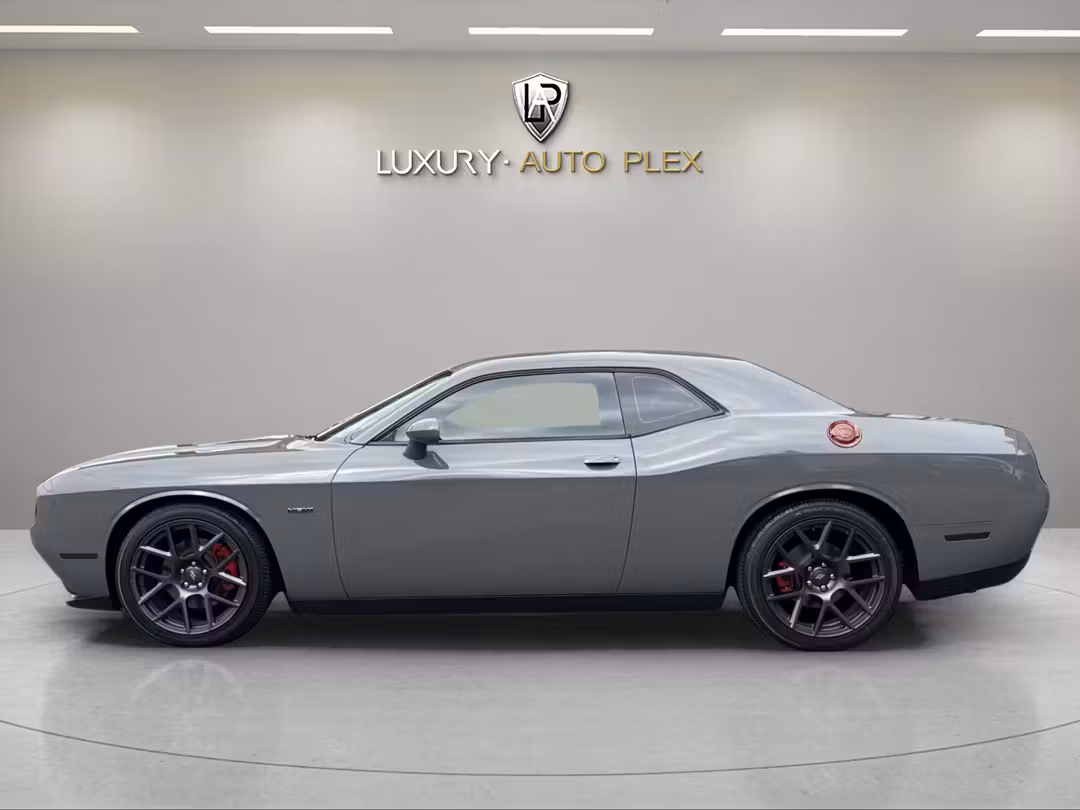 2017 Dodge Challenger R/T SHAKER 2D SHARP LOCAL LOW MILES 62K - Image 2