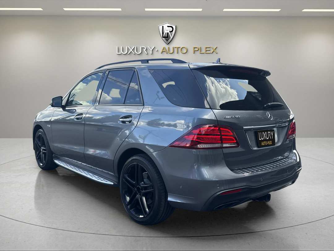 2018 Mercedes-Benz AMG GLE GLE AMG 43 LOADED ONLY 50,000 MILES - Image 3
