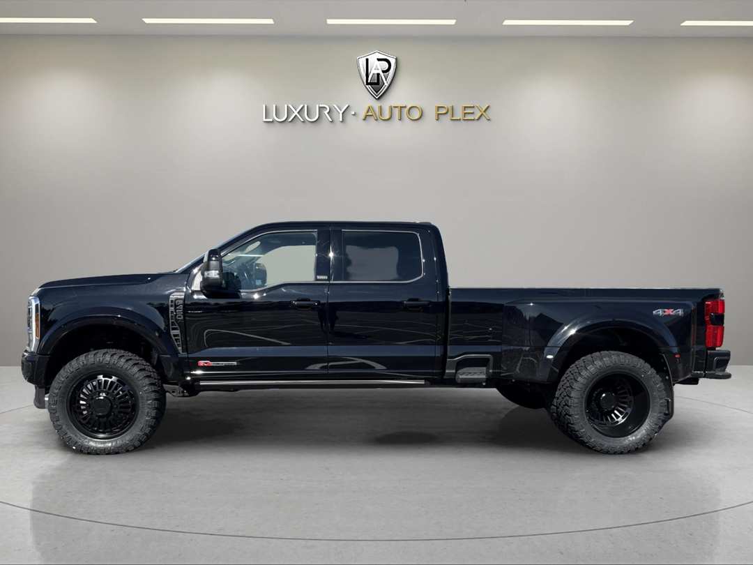 2025 Ford F450 Super Duty Crew Pano Roof Loaded Lifted New 37" Tires PLATINUM 8 FT - Image 2