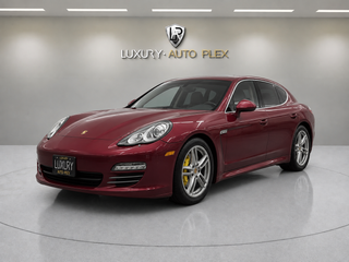 2011 Porsche Panamera S / V8 / 400HP / Leather Heated Seats / Moon Roof / Only 52,000 Miles / Excel Cond