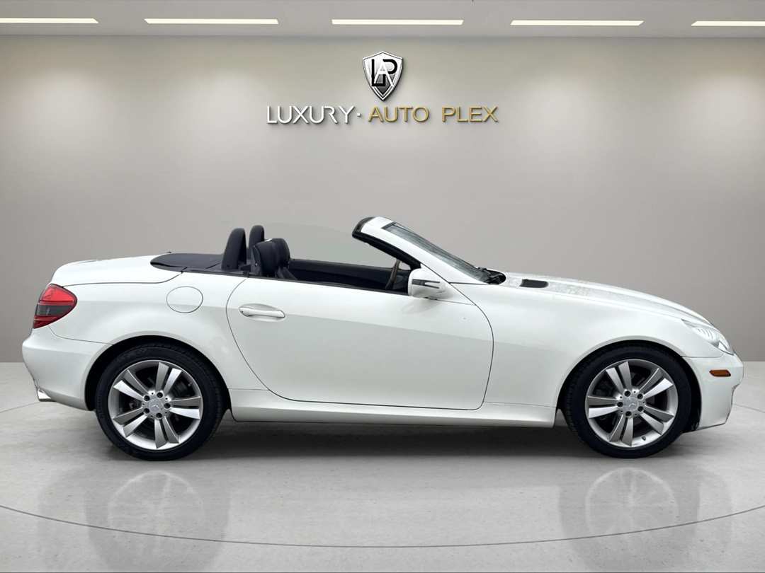 2010 Mercedes-Benz SLK-Class SLK300 - Photo 12