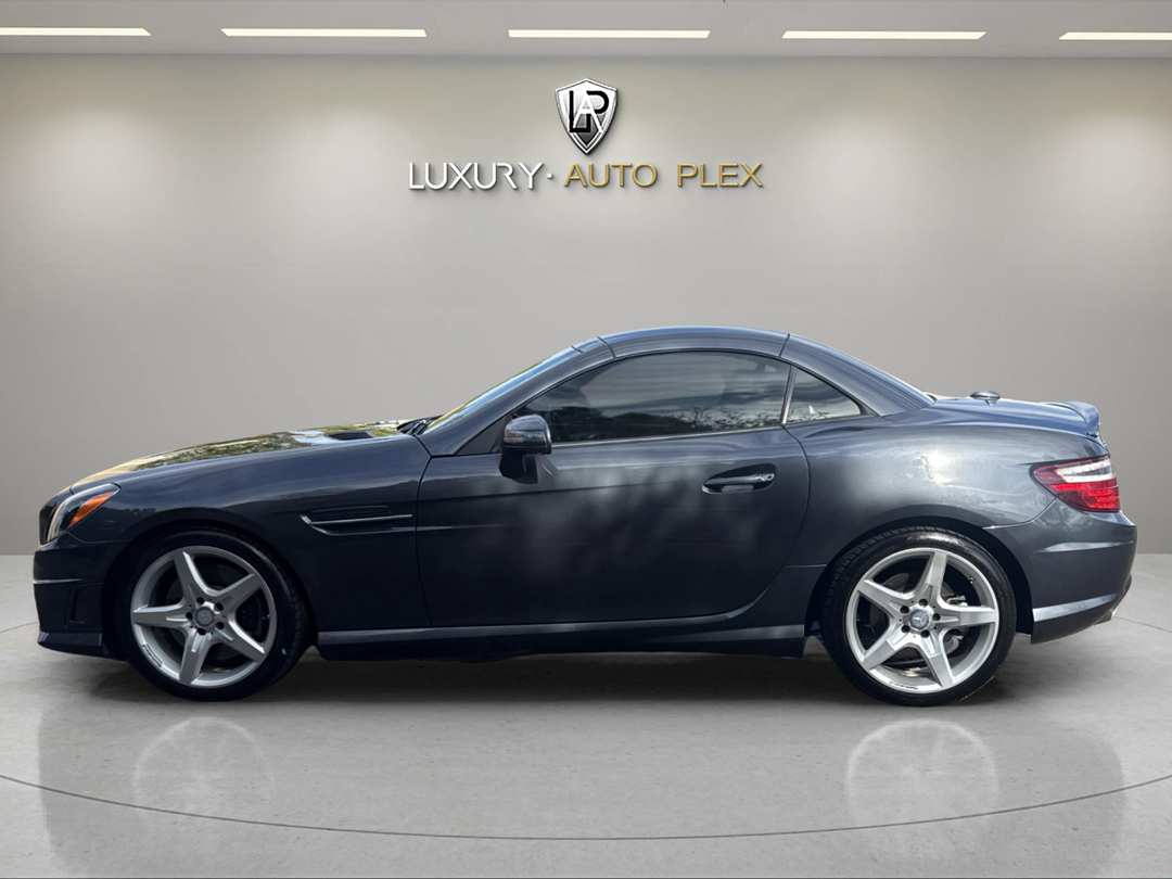2013 Mercedes-Benz Slk SLK 250 2D AMG SPORT PKG. LEATHER HTD. SEATS NAVIGATION LOW MILES - Image 3
