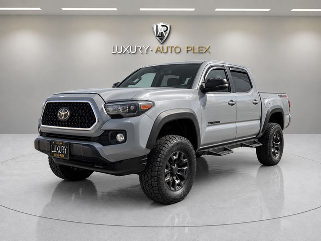 2019 Toyota Tacoma Double TRD OFFROAD 5 FT TRD OFF ROAD / 6 Speed Manual / LIFTED NAVi BACKUP / Moon Roof / Low 56,000 Miles