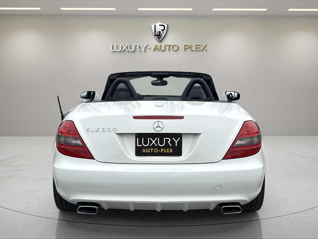 2010 Mercedes-Benz SLK-Class SLK300 - Photo 8