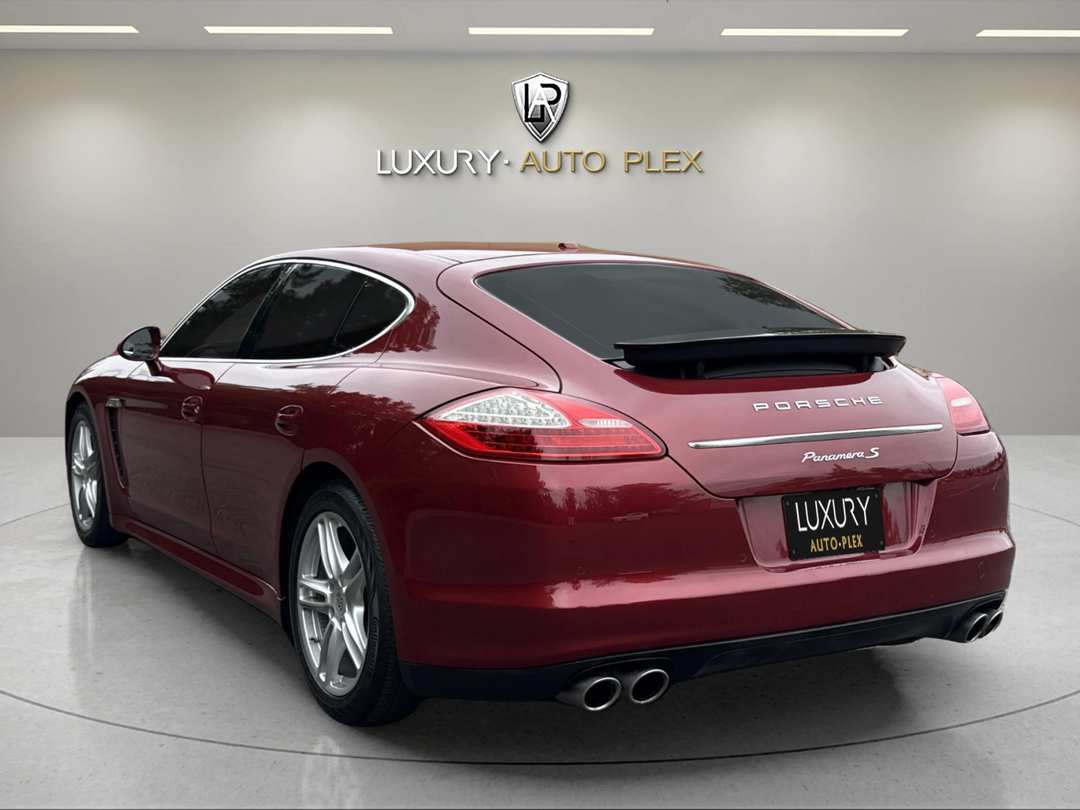 2011 Porsche Panamera S / V8 / 400HP / Leather Heated Seats / Moon Roof / Only 52,000 Miles / Excel Cond - Image 3